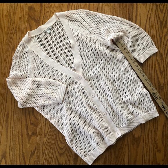 GAP mesh pretty peach cardigan. Ladies size S. ❤️ 🍑 - Picture 2 of 4